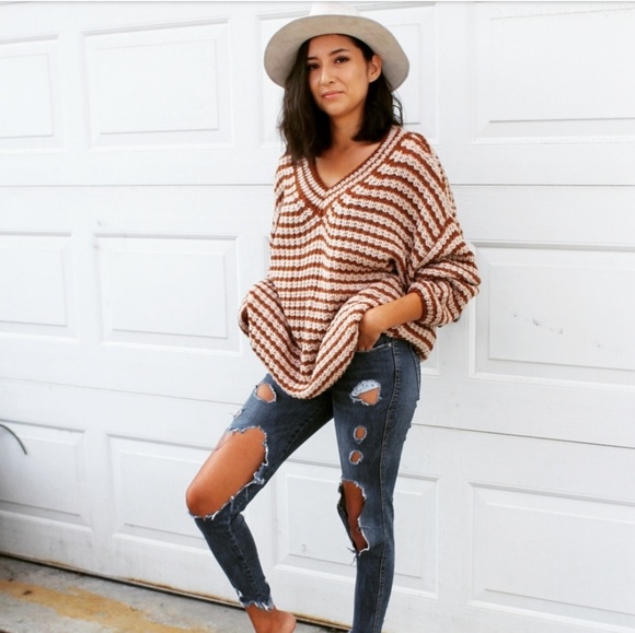 Sweaters - 🚨//Pumpkin Patch Collection// Over sized Sweater